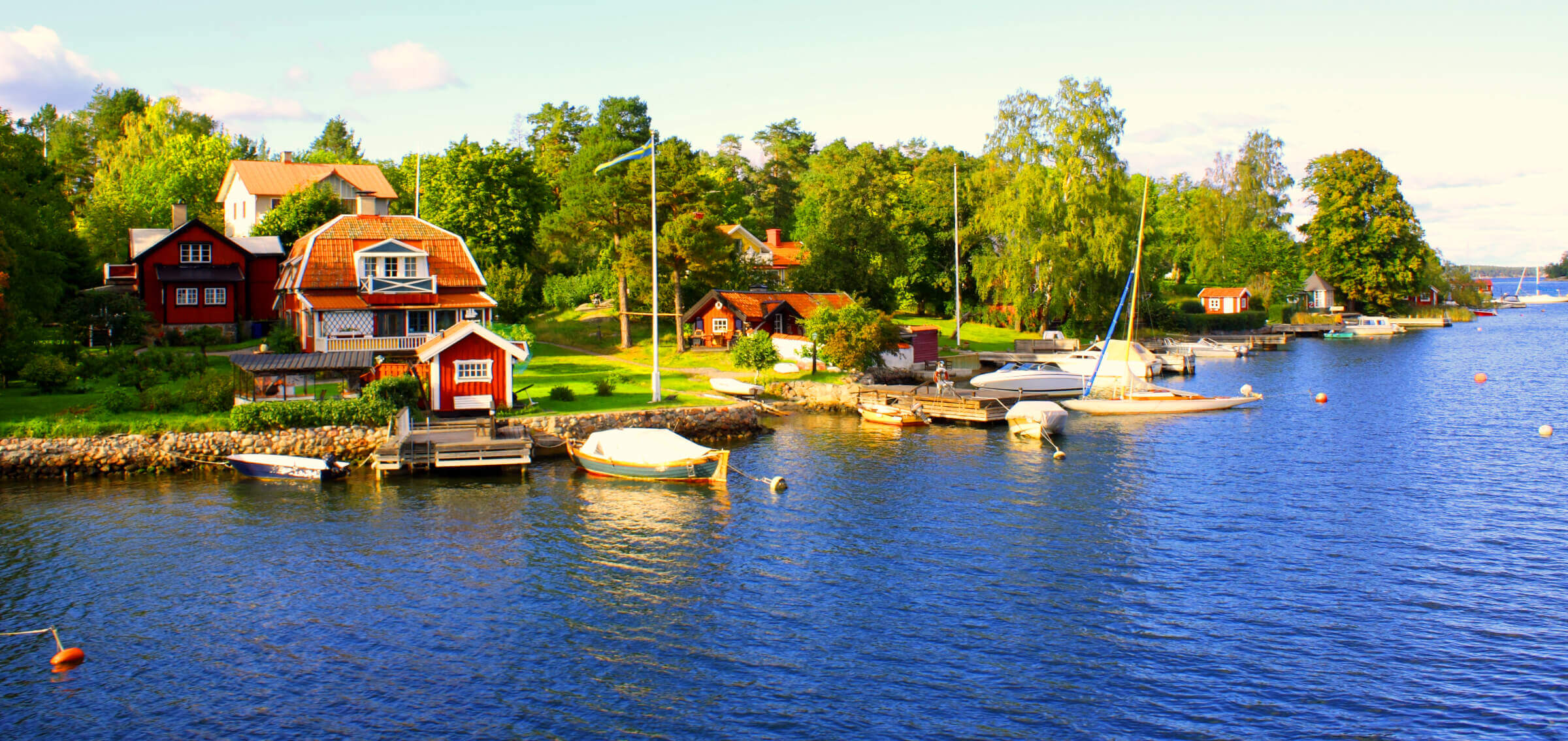 Feriehus og hytter ved sjøen nær Stockholm, Sverige